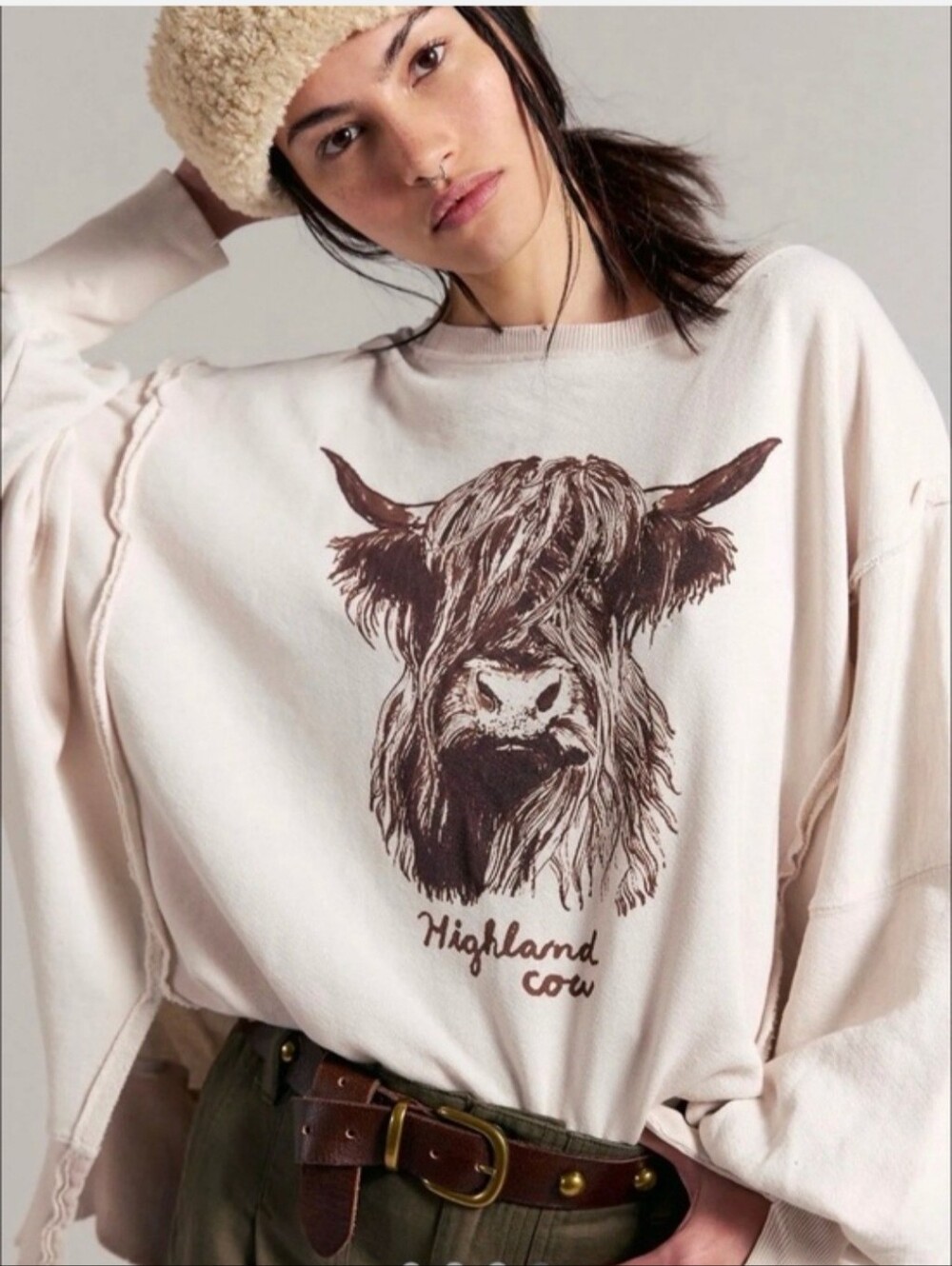 WE THE FREE PEOPLE GRAPHIC CAMDEM HIGLAND COW